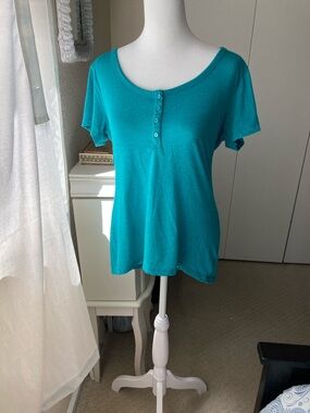 Oakley Women's Teal Short Sleeve Henley Top